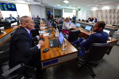 CCJ pode votar tempo maior de internação de menores