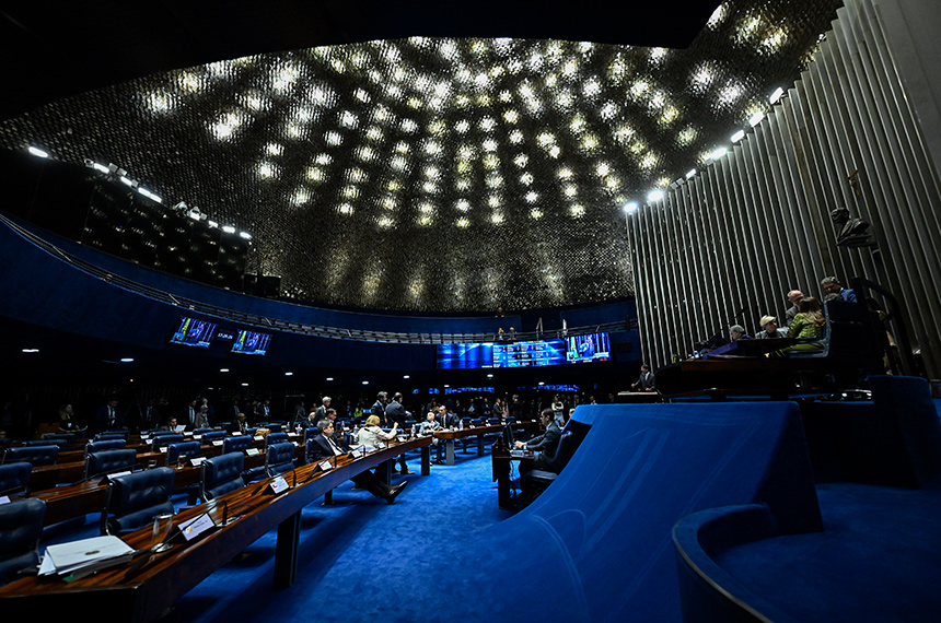 Senado celebra Dia do Professor na terça