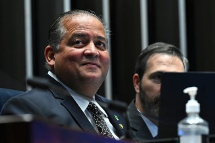 Senado celebra 100 anos da Academia de Ciências Farmacêmicas