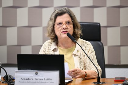 CE e CCT debatem diretrizes para ciência na educação