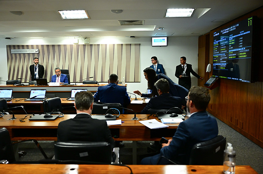 Ministros explicam critério de seleção para medicina na UFPE