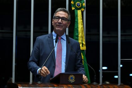 Lucas Barreto celebra licença para prospecção de petróleo