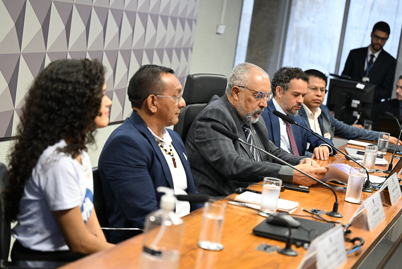 Especialistas defendem assistência estudantil para indígenas