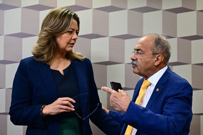 Senadores visitam Comitê Paralímpico Brasileiro em SP