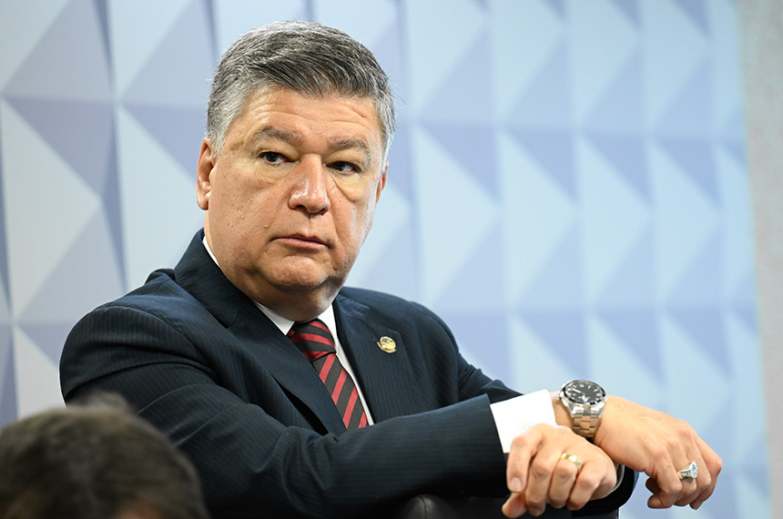 CPMI não pode virar circo eleitoral, diz Carlos Viana