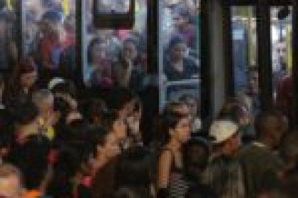 Paralisação de ônibus sem aviso de 72h não é legítima