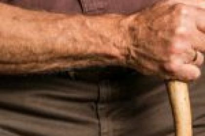 Isenção de IR para aposentados com doenças graves precisa sair do