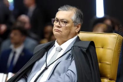 Dino manda Três Poderes suspender penduricalhos em 60 dias