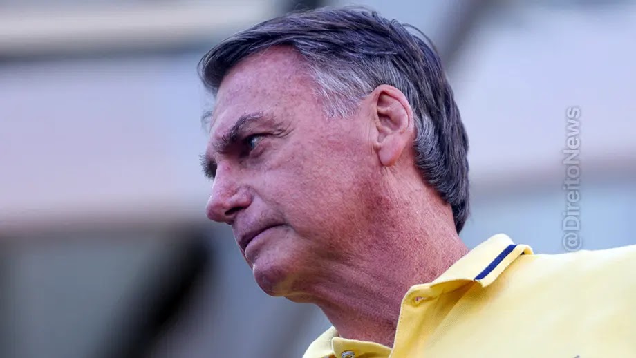 Bolsonaro é ouvido na Papudinha por ofensas a Lula