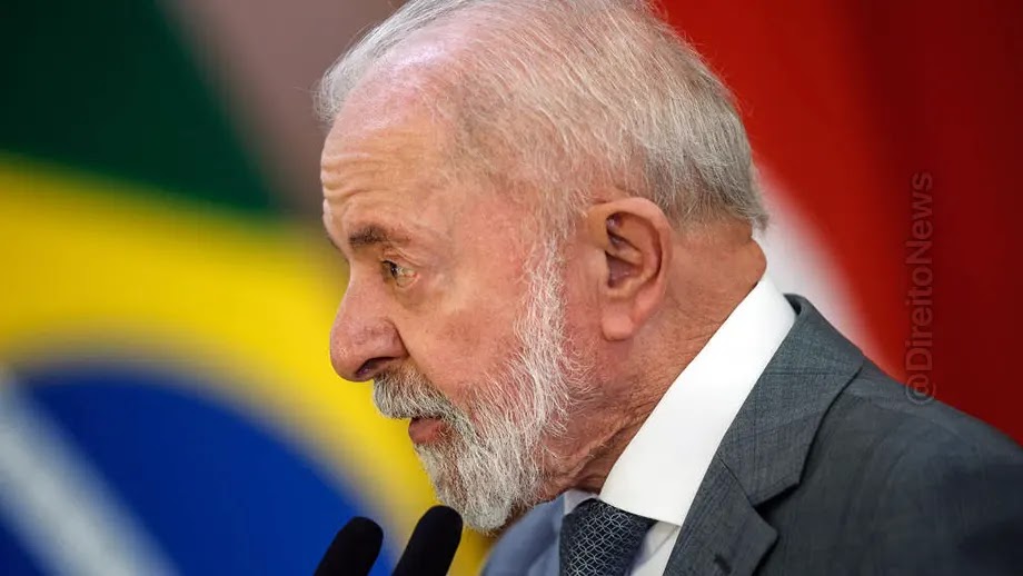 Lula defende mandato no STF e critica idade de 35 a 75 anos