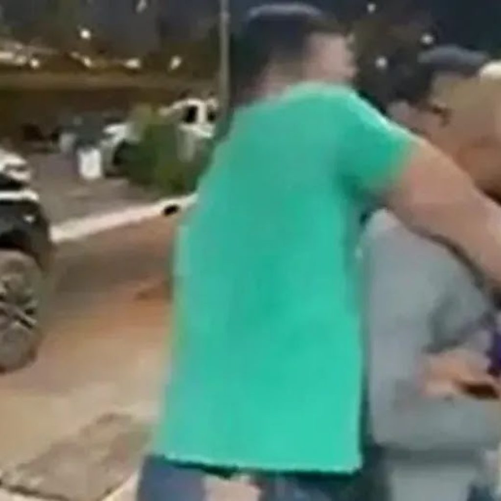 Advogado detido após cliente preso levar spray de pimenta