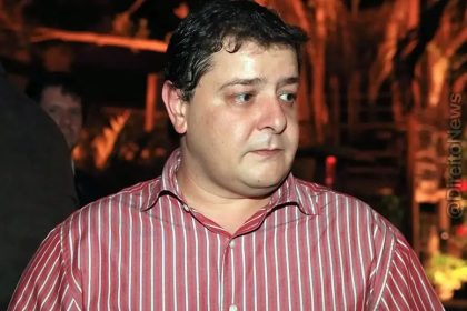 Advogado de Lulinha chama indiciamento na CPMI do INSS de palhaçada