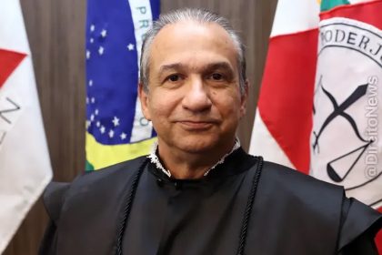 Ex-estagiária: desembargador de MG beijou sem consentimento