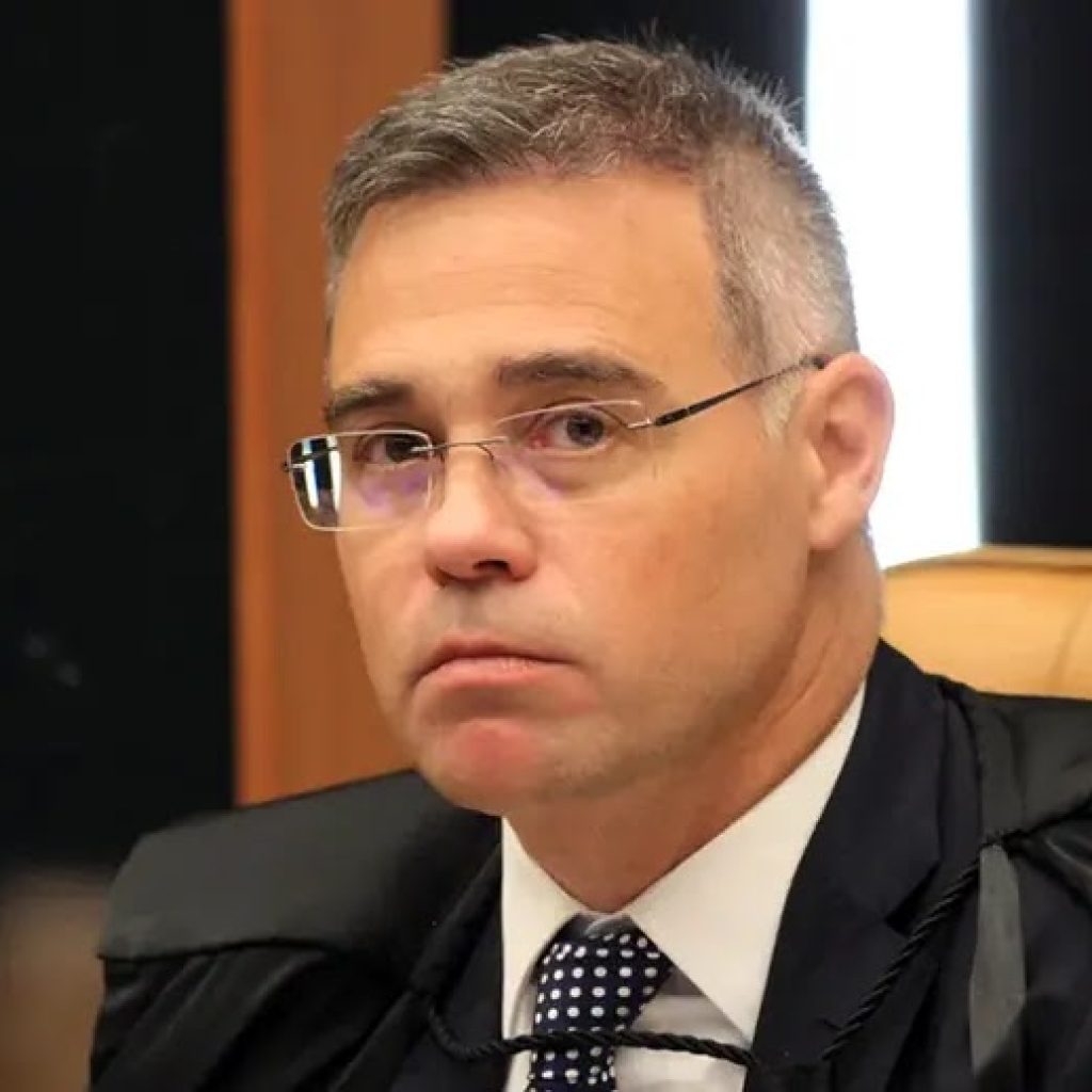 Senadores pedem mais segurança a André Mendonça após operação da PF