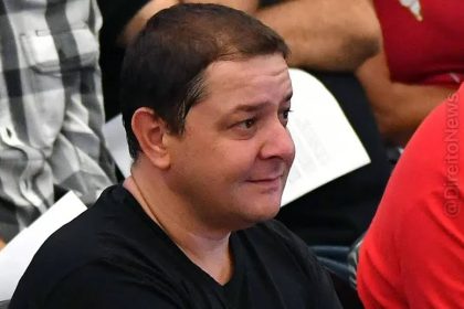 CPMI do INSS pede indiciamento de mais de 200, incluindo Lulinha e