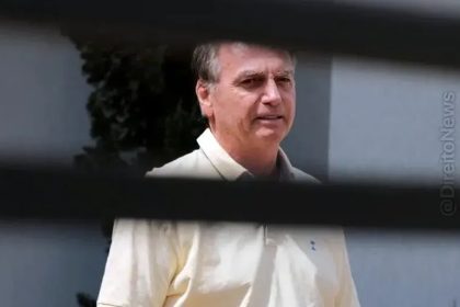 Moraes pede parecer da PGR sobre prisão domiciliar de Bolsonaro