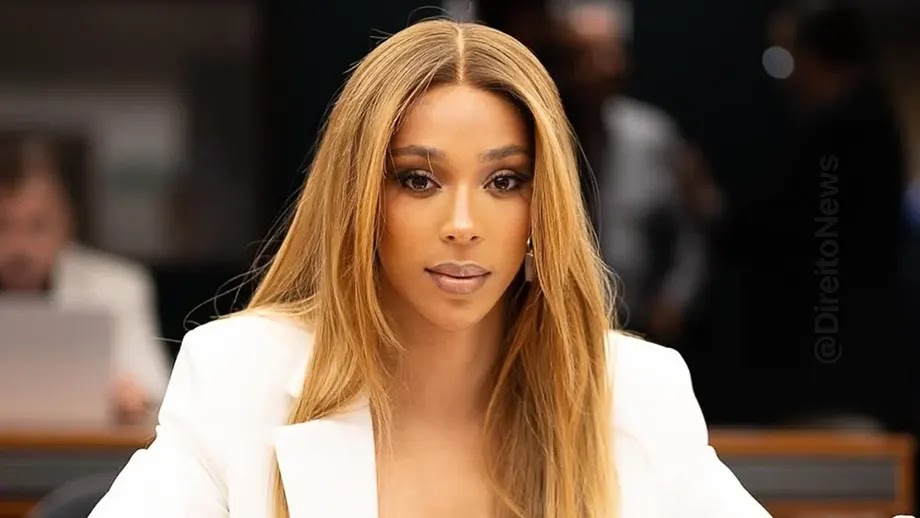 Erika Hilton preside Comissão da Mulher em votação polêmica