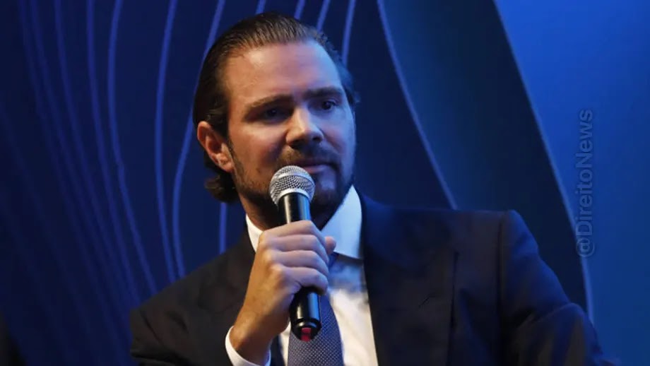 Vorcaro pede ao STF inquérito por vazamento de diálogos com Moraes