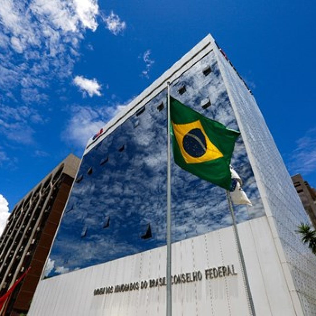 STF decide que inscrição na OAB é indispensável para advogados públicos
