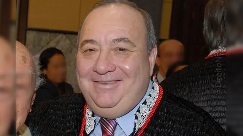 Delator revela rede de venda de sentenças com vingança