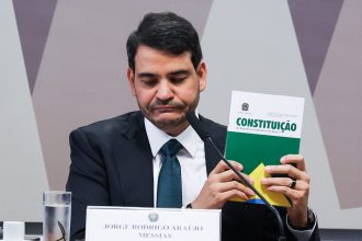 Rejeição de Jorge Messias ao STF: Anatomia Constitucional