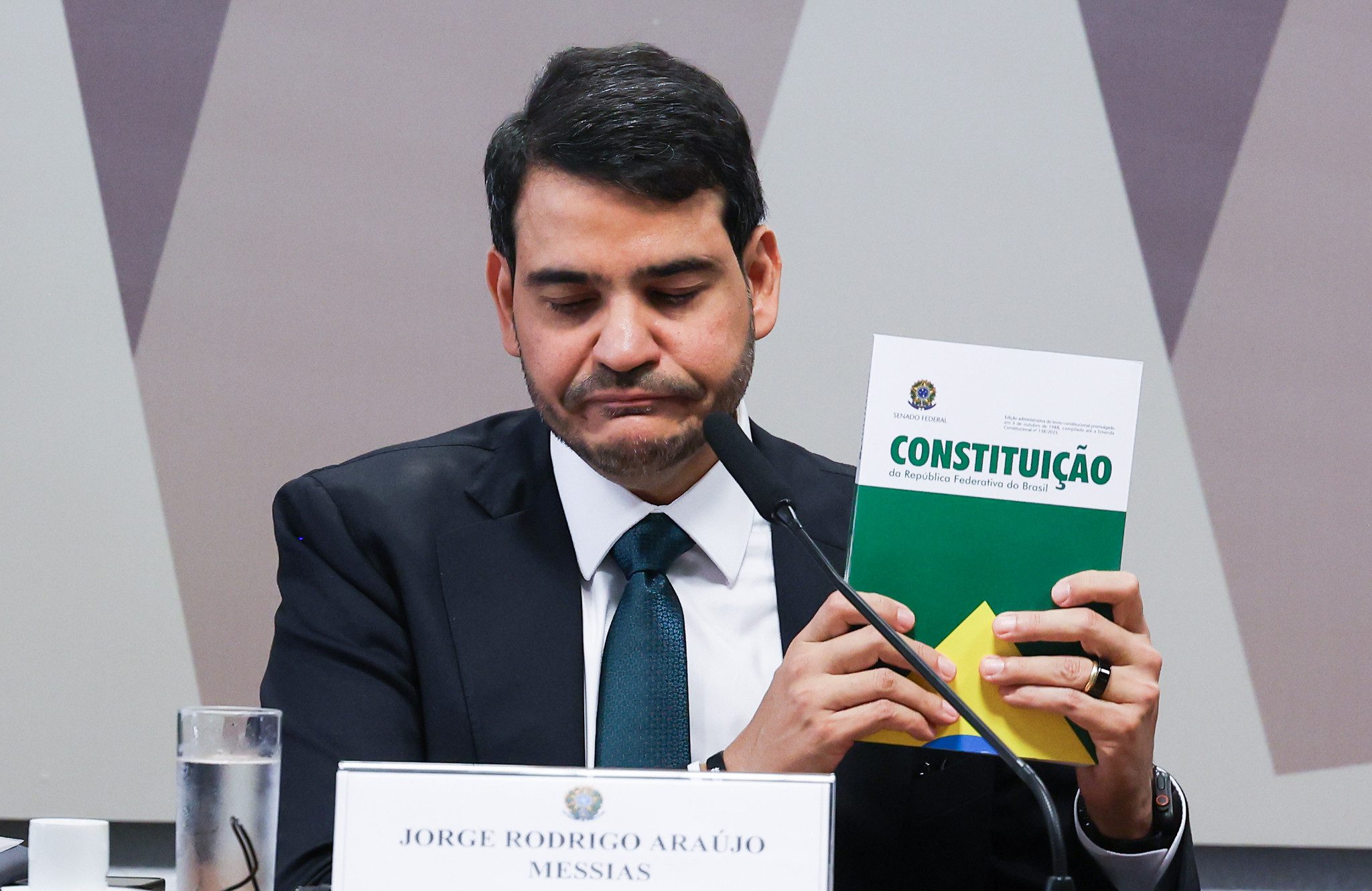 Rejeição de Jorge Messias ao STF: Anatomia Constitucional
