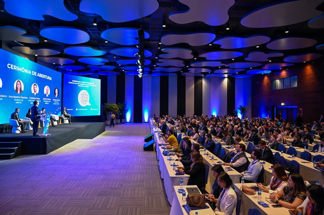 Reforma tributária, Pix e crédito dominam debate financeiro em Brasília
