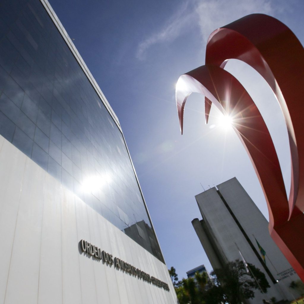 STF: advogado público deve ser inscrito na OAB