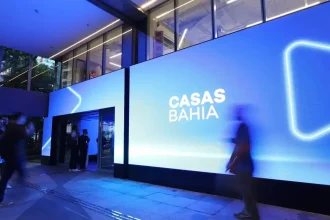 Justiça mantém suspensão de demissões Casas Bahia