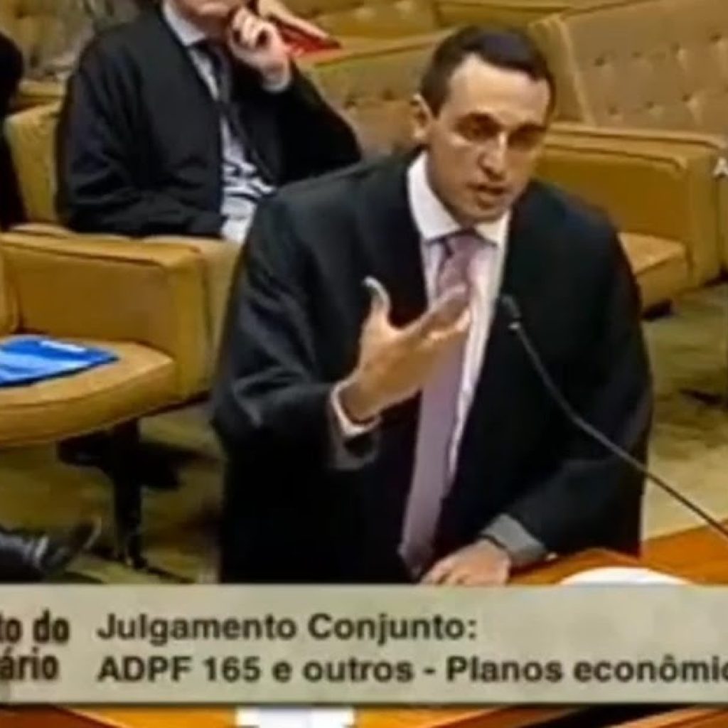 Flávio Dino comenta poupança e o alerta do Idec