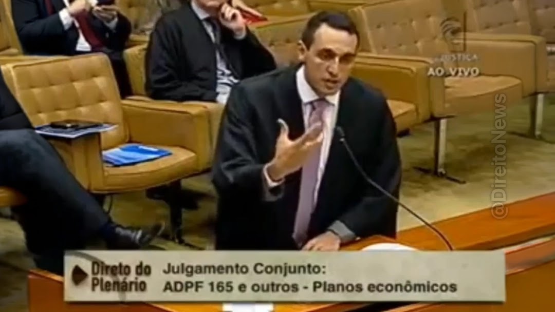 Flávio Dino comenta poupança e o alerta do Idec