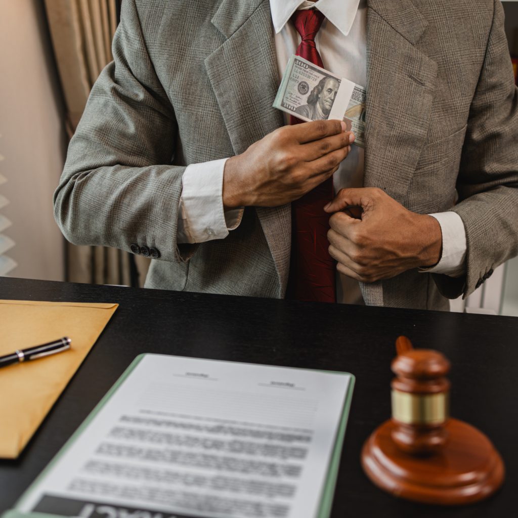 Advogado condenado por reter depósito de cliente