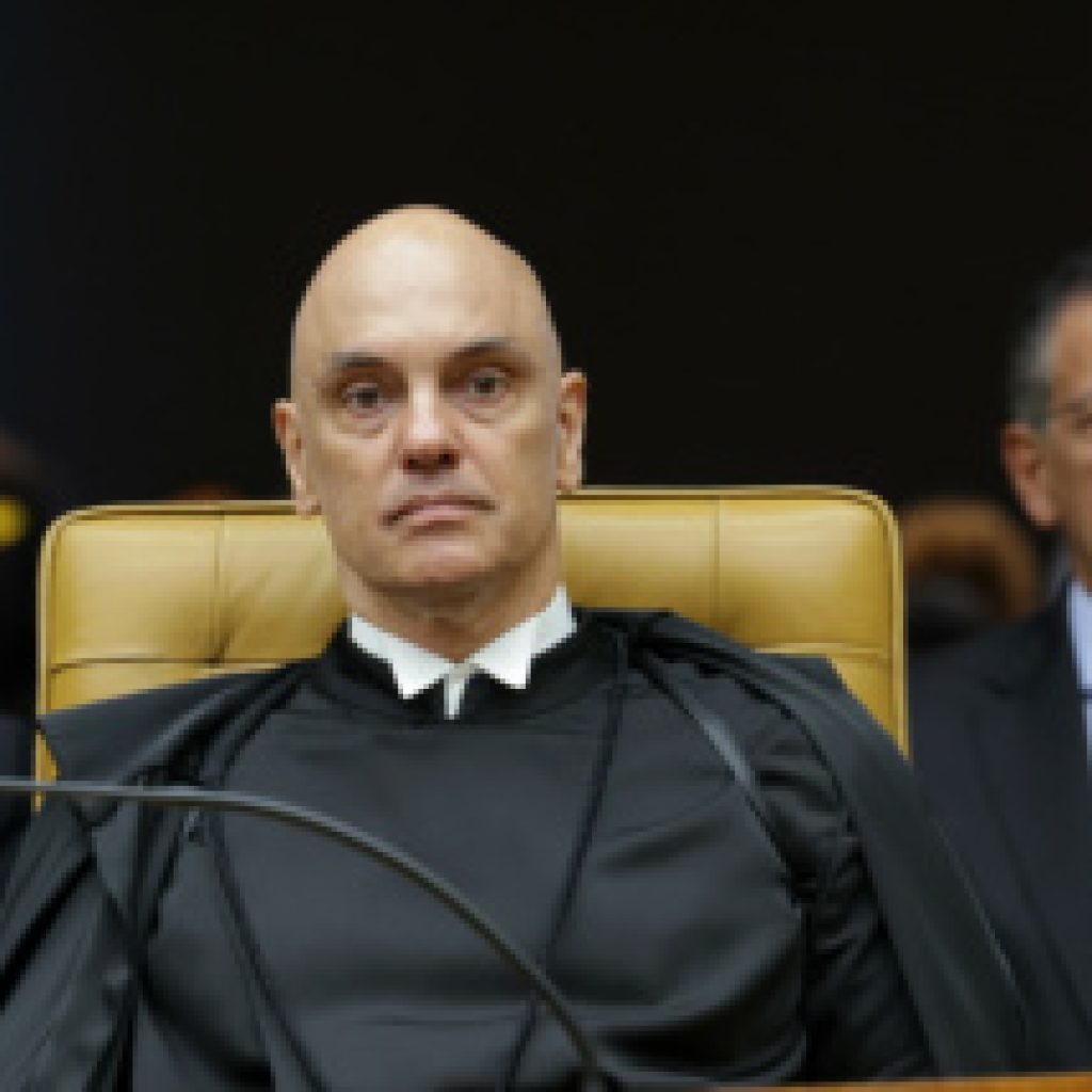 STF suspende análise de prescrição de tributos inconstitucionais
