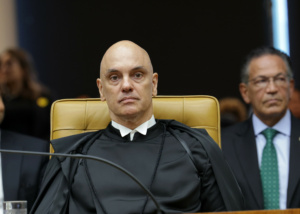 STF suspende análise de prescrição de tributos inconstitucionais