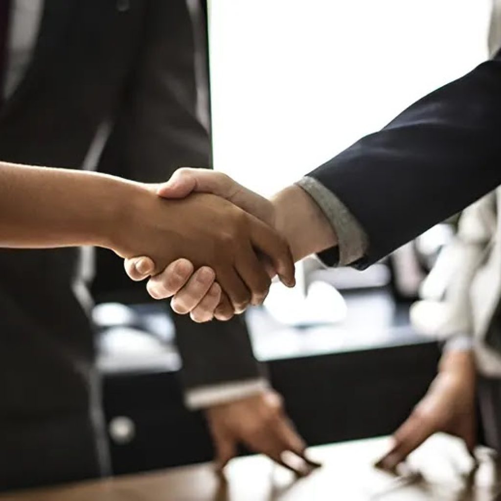Acordo de rescisão trabalhista: empresa não pode pagar advogado