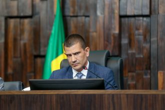 MP-RJ apura peculato e lavagem em investigação de Douglas Ruas