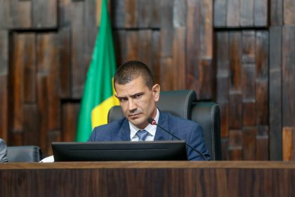 MP-RJ apura peculato e lavagem em investigação de Douglas Ruas