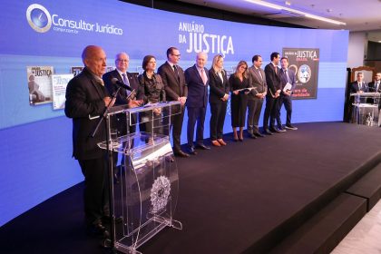 Ministros exaltam compromisso de Márcio Chaer com valores democráticos